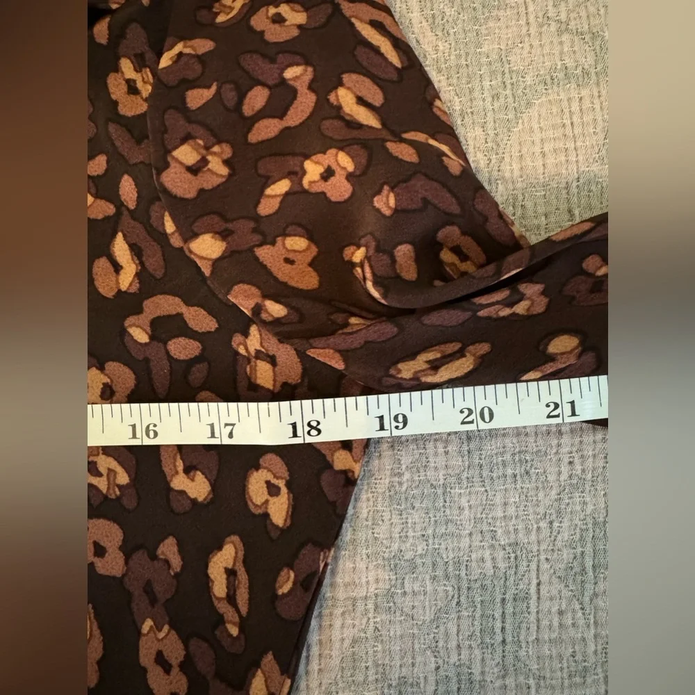 NEW. Madewell Silk crop top - Picture 3 of 4